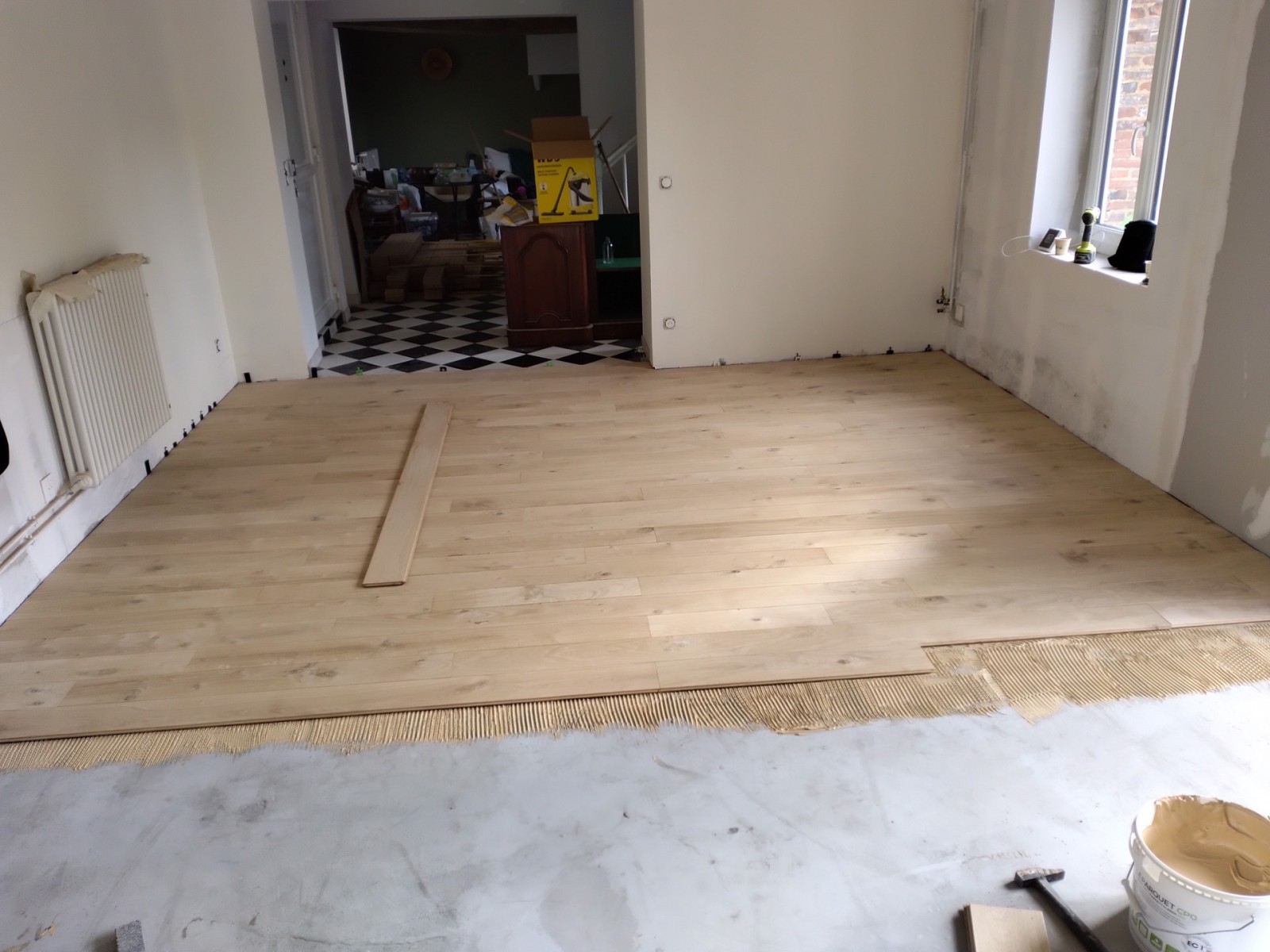 ISOLATION DU SOL ET COULAGE D'UNE DALLE DANS UNE MAISON EN SEINE-MARITIME 76