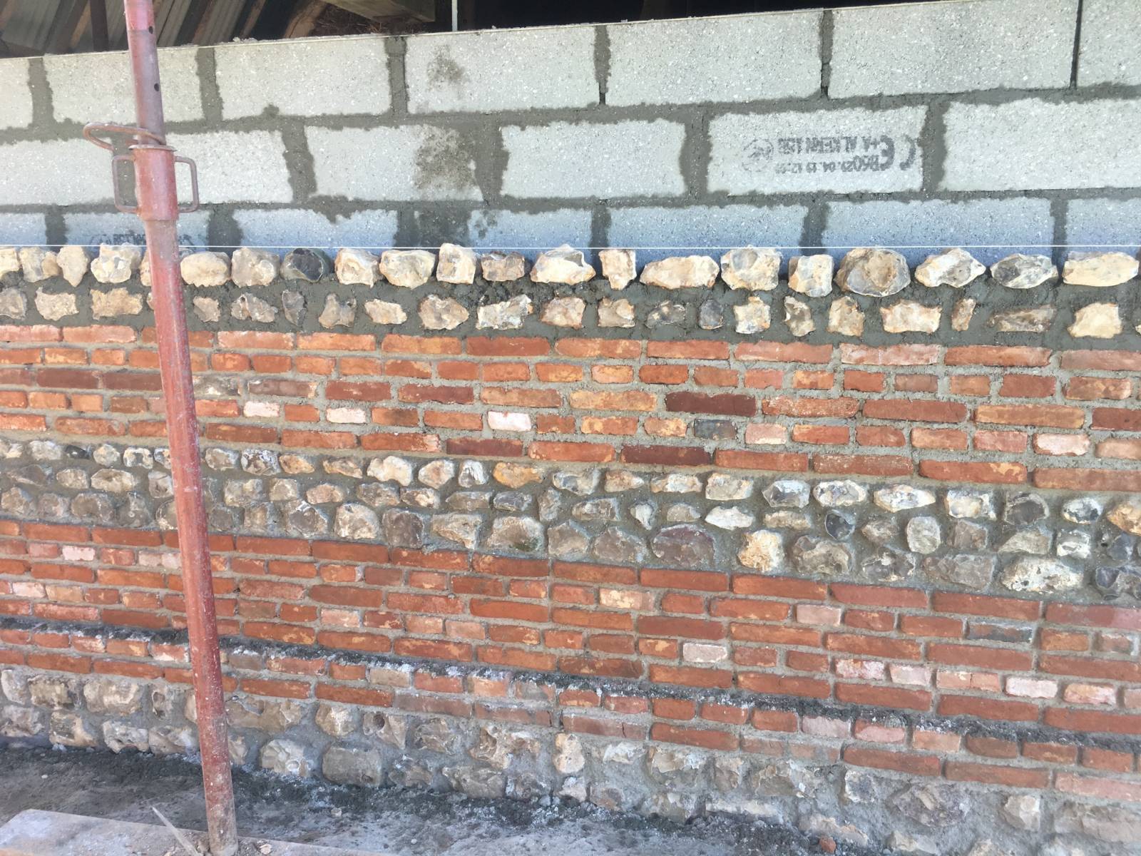 Réfection d'un mur en brique est silex secteur Goderville