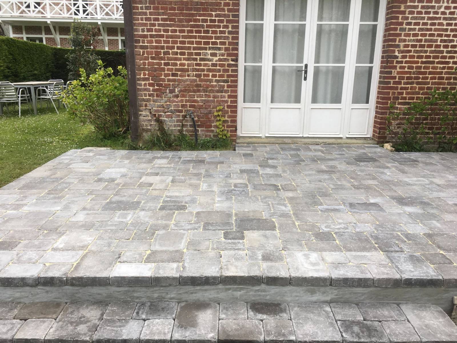 AMÉNAGEMENT EXTÉRIEUR ET CRÉATION D'UN TROTTOIR SECTEUR GODERVILLE PROCHE DE VALMONT