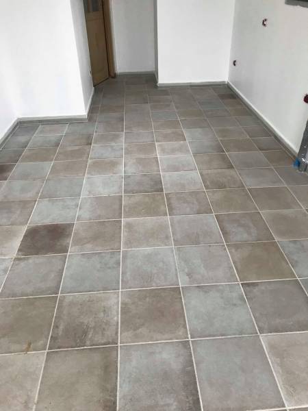 Création de carrelage au sol proche Valmont 76