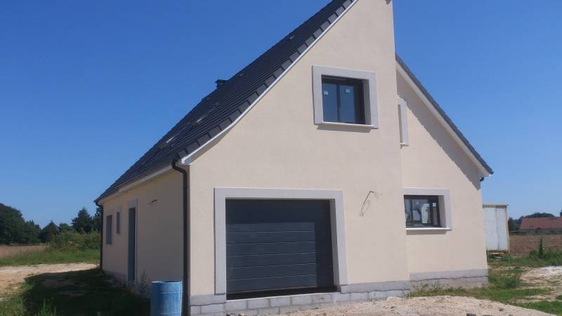 Maçonnerie d'un pavillon moderne avec la couverture en tuile béton proche Bolbec 76